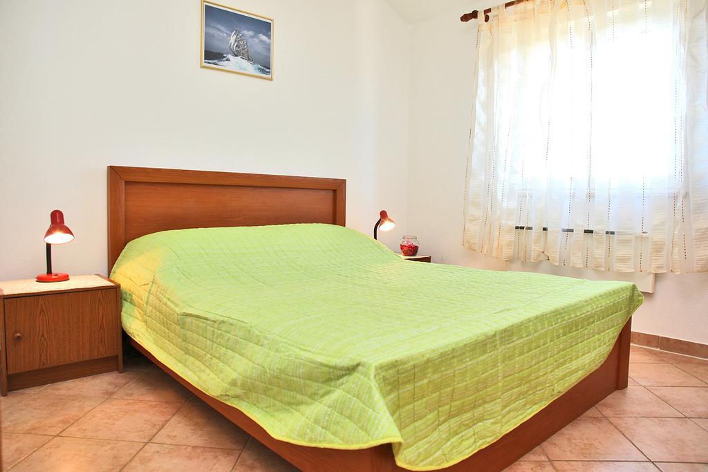 סרסר Villa Marijana מראה חיצוני תמונה