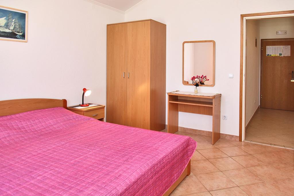 סרסר Villa Marijana מראה חיצוני תמונה