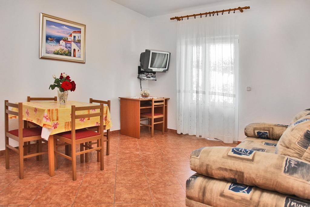 סרסר Villa Marijana מראה חיצוני תמונה