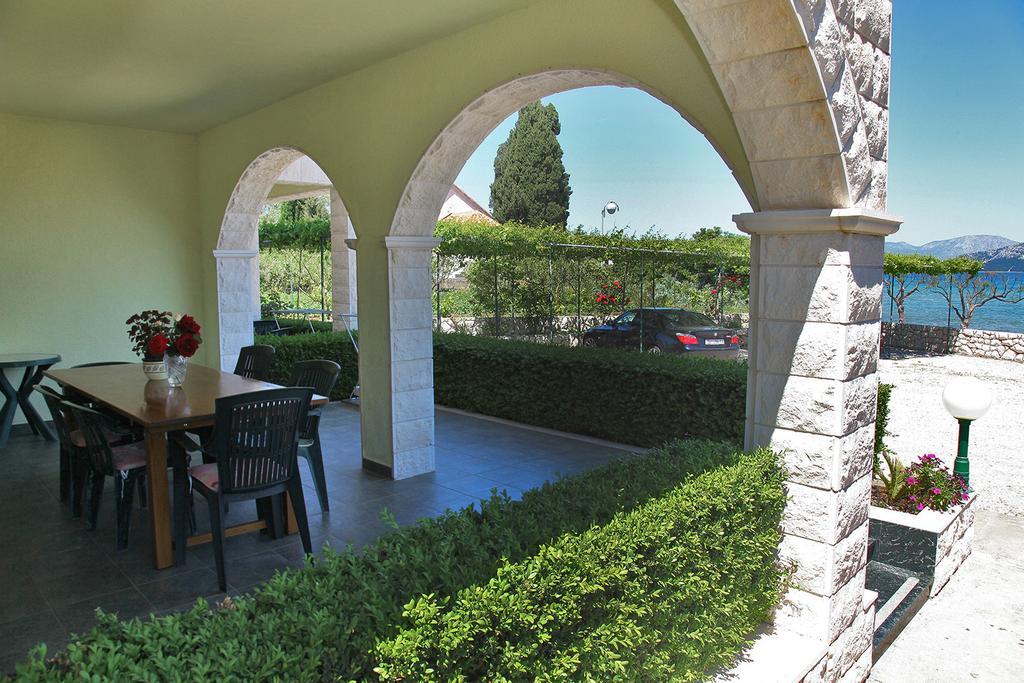 סרסר Villa Marijana מראה חיצוני תמונה